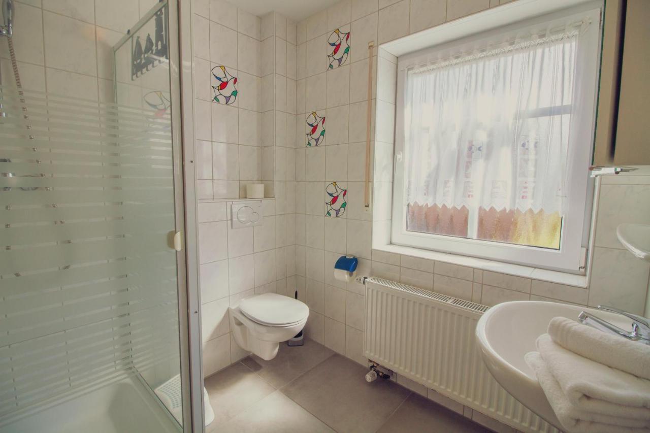 Ferienwohnung Haus Leuchtturm - Ebbe Krummhörn Exterior foto