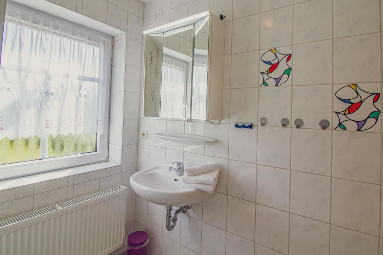 Ferienwohnung Haus Leuchtturm - Ebbe Krummhörn Exterior foto